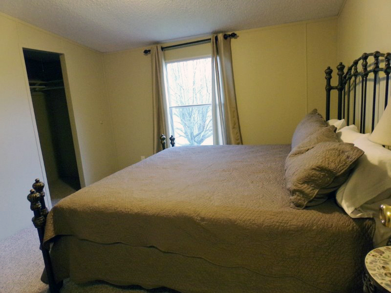 Valley View Guest Bed